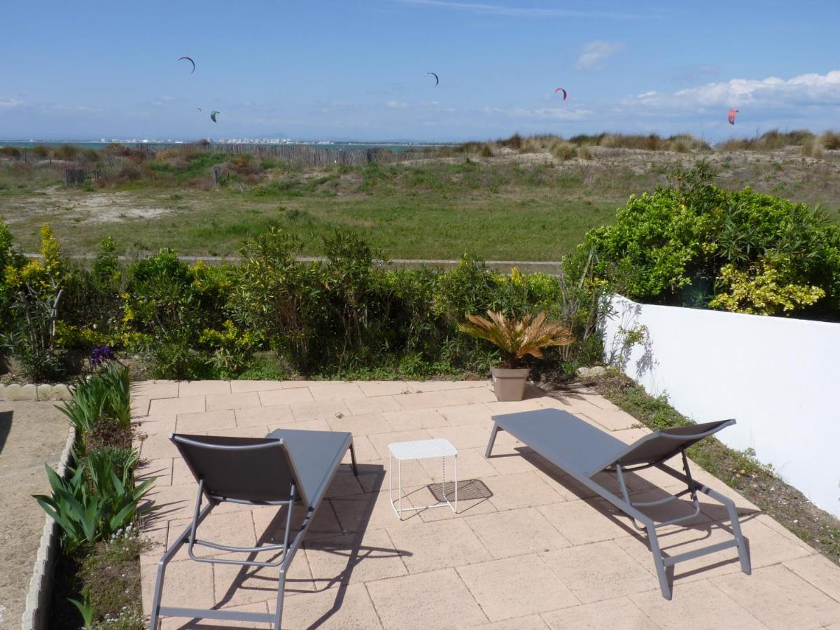 Sol-Y-Days Flamant, Superbe Appartement En Rez De Jardin Avec Grande Terrasse Et Jardinet, Face A La Mer Le Grau-du-Roi Luaran gambar